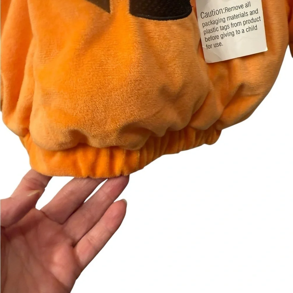 Infant pullover lined Pumpkin Costume with hood Size 6-12 months NWT